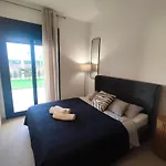 Mediterranean Gardens Apartamento *