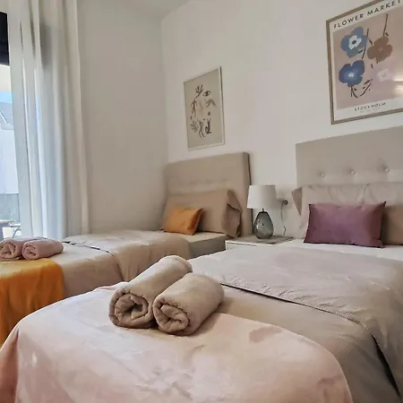Mediterranean Gardens Apartment *