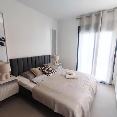 Mediterranean Gardens Apartment *