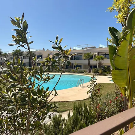 Daire Mediterranean Gardens *