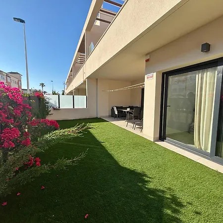 Mediterranean Gardens Apartamento *