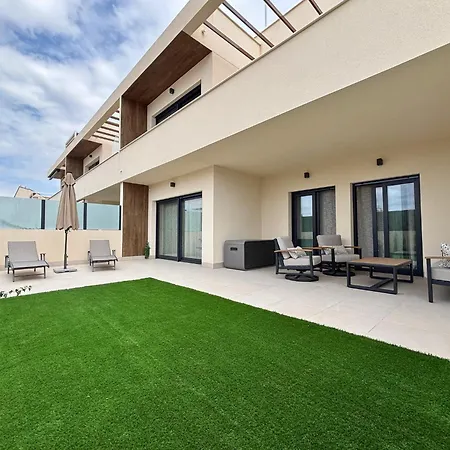 Mediterranean Gardens Apartamento *