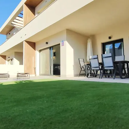 Mediterranean Gardens Apartment *