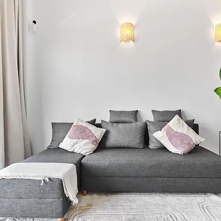 Mediterranean Gardens Apartment