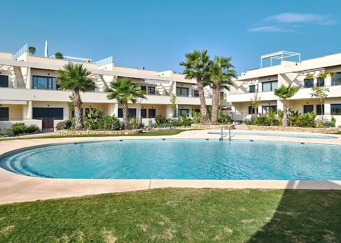 Mediterranean Gardens شقة تورّيفيِخا